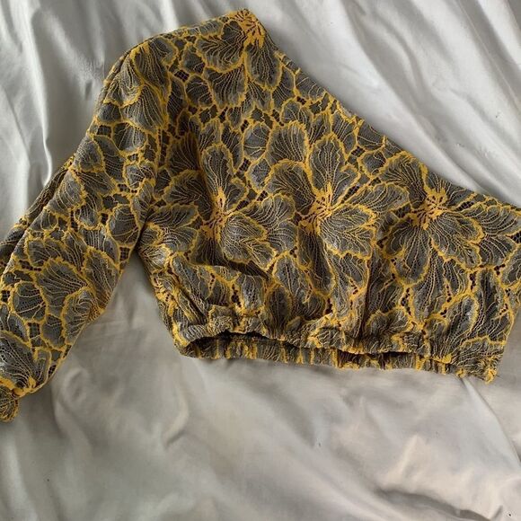 Prettylittlethings lace one shoulder crop top - Picture 4 of 4